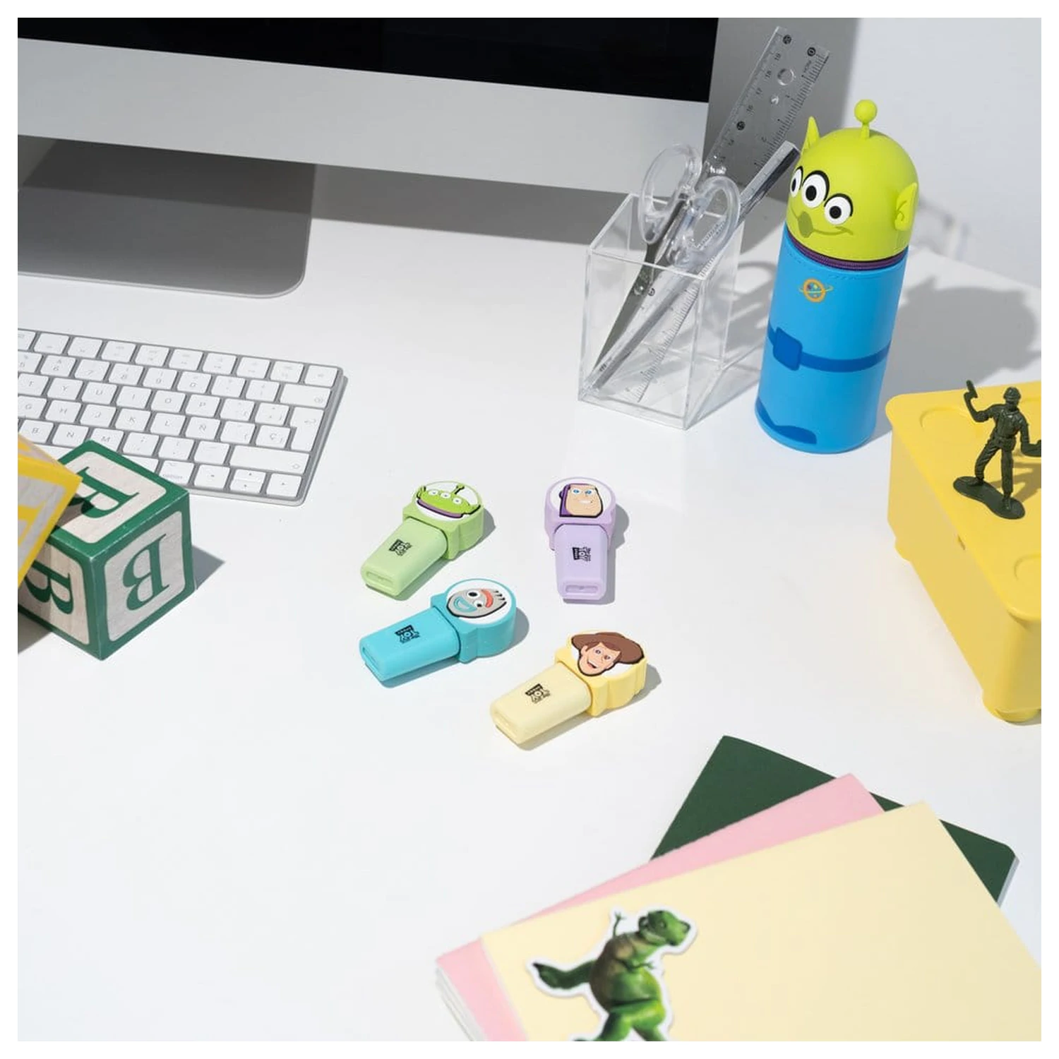 Disney Pixar Toy Story Set aus 4 Textmarkern mit Aufsatz Produktfoto