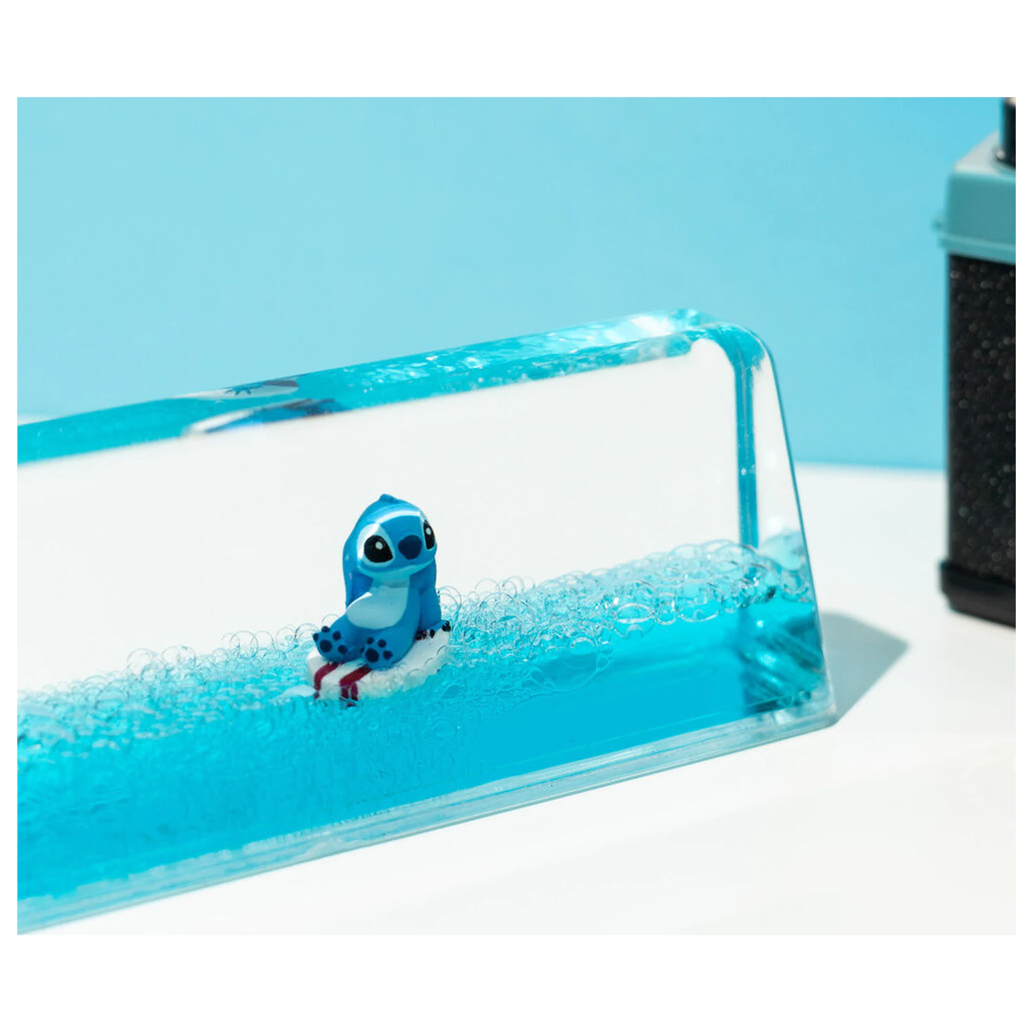 Disney Stitch Set aus Bleistift, Kugelschreiber und Acryl-Ständer Produktfoto