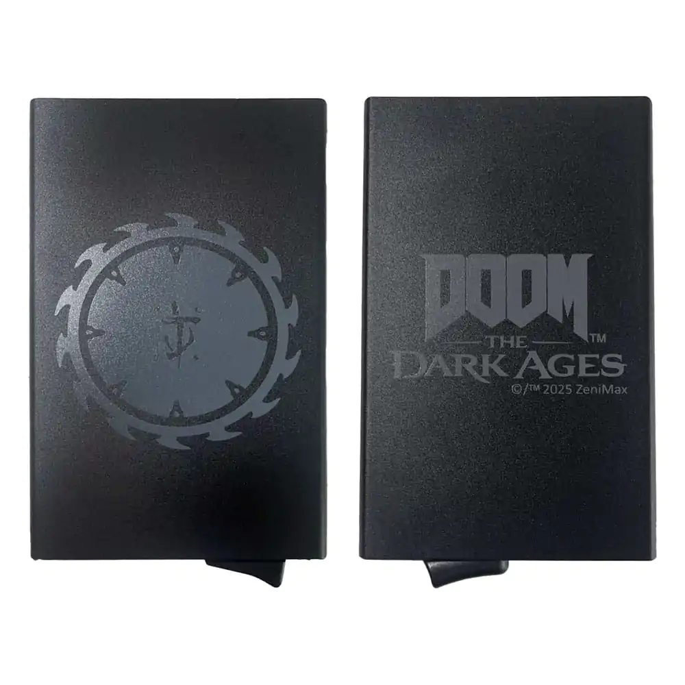Doom The Dark Ages Kreditkartenhalter Shield Produktfoto