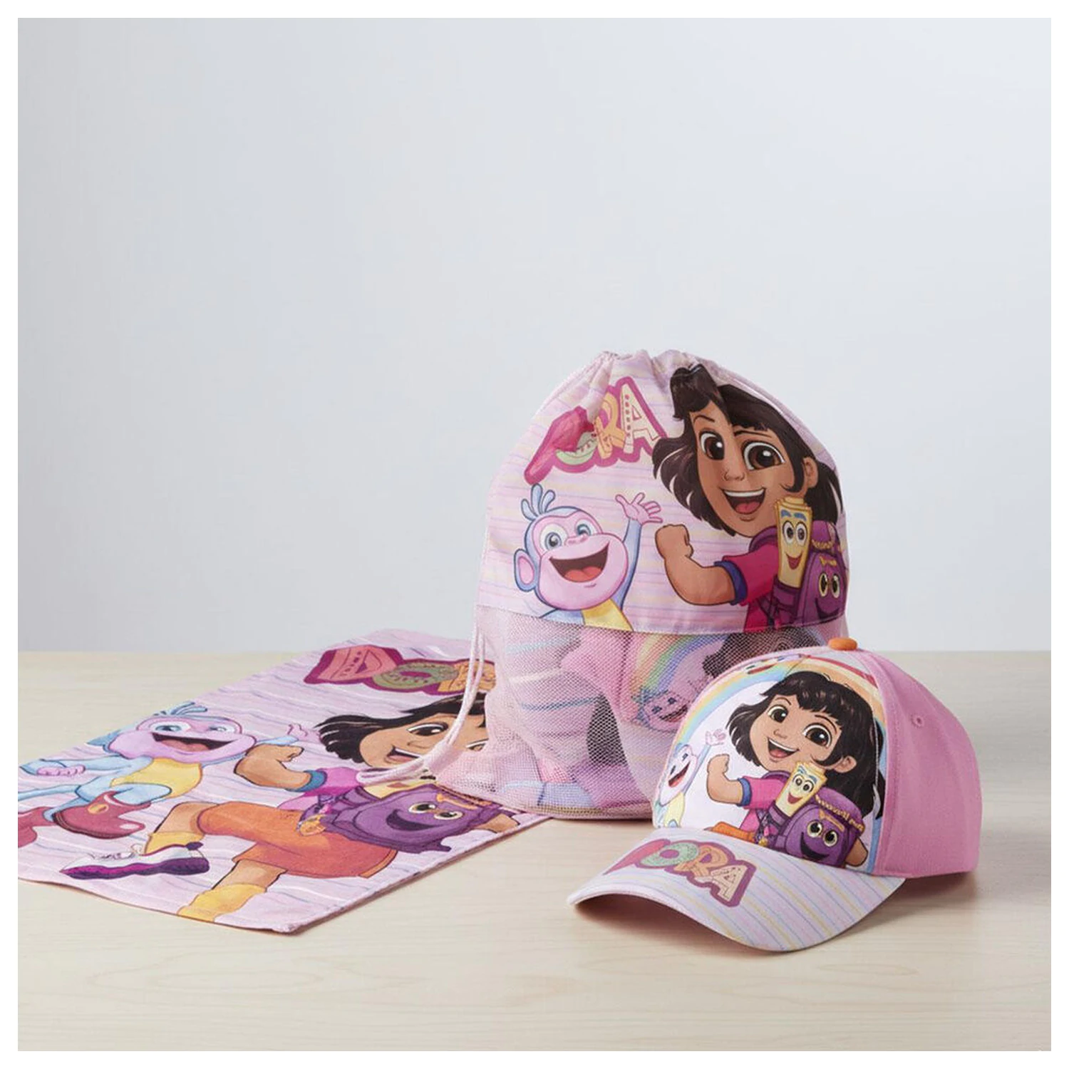 Dora the Explorer Handtuch + Tasche + Kappe Set Produktfoto