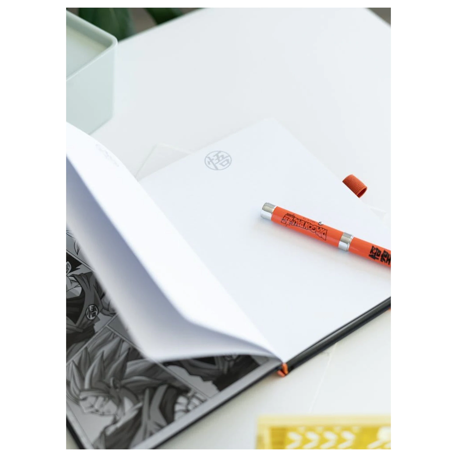 Dragon Ball Super A5 Notizbuch und Projektorstift Produktfoto