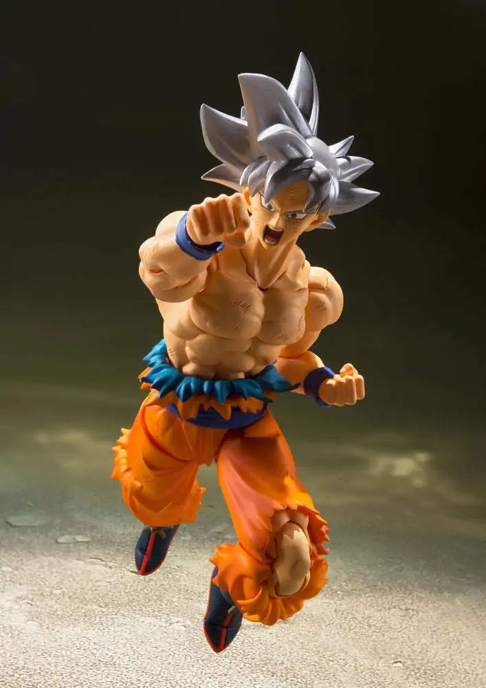 Dragon Ball Super S.H. Figuarts Actionfigur Son Goku Ultra Instinct 14 cm termékfotó