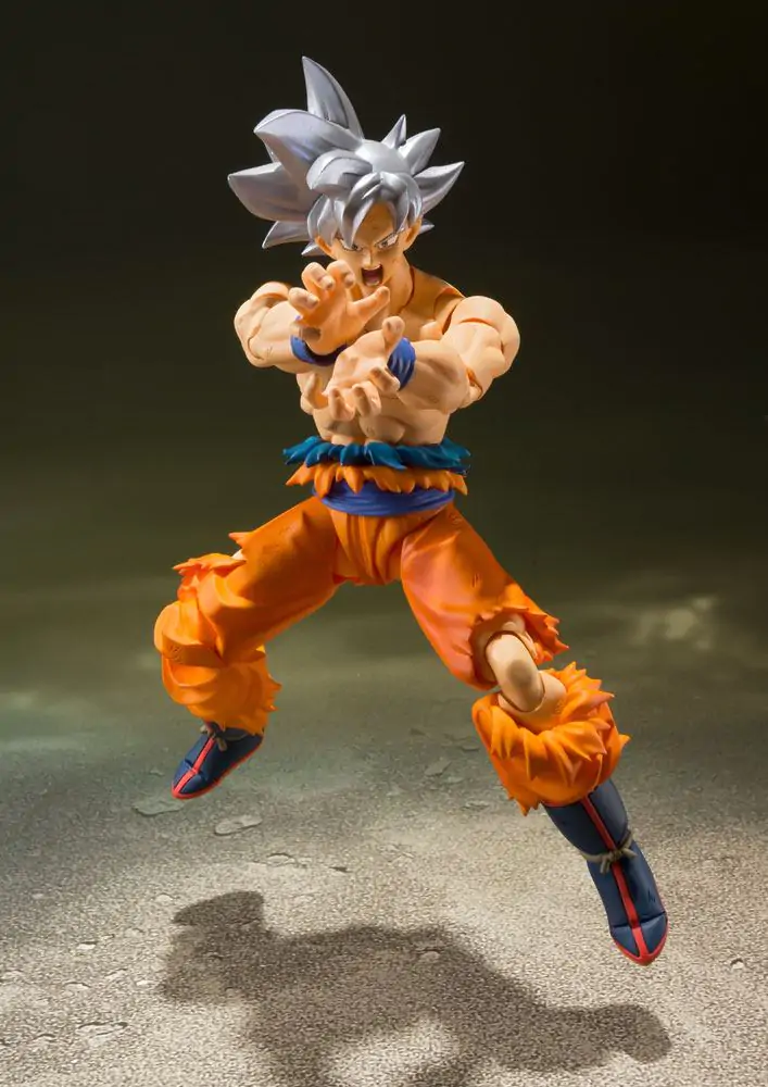 Dragon Ball Super S.H. Figuarts Actionfigur Son Goku Ultra Instinct 14 cm termékfotó