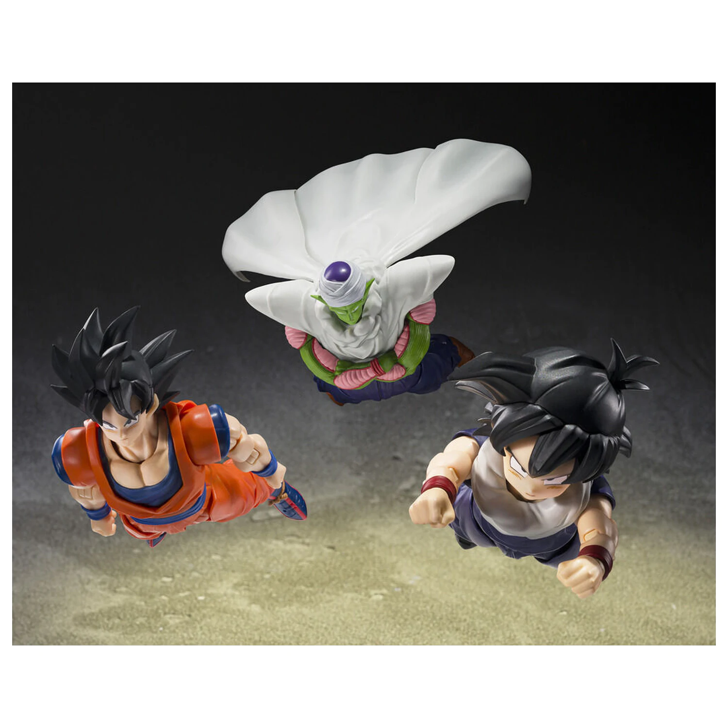 Dragon Ball Z - Z Fighters Son Gohan Limited Edition Grou Base Ver. A S.H. Figurarts Figur 10,5cm Produktfoto