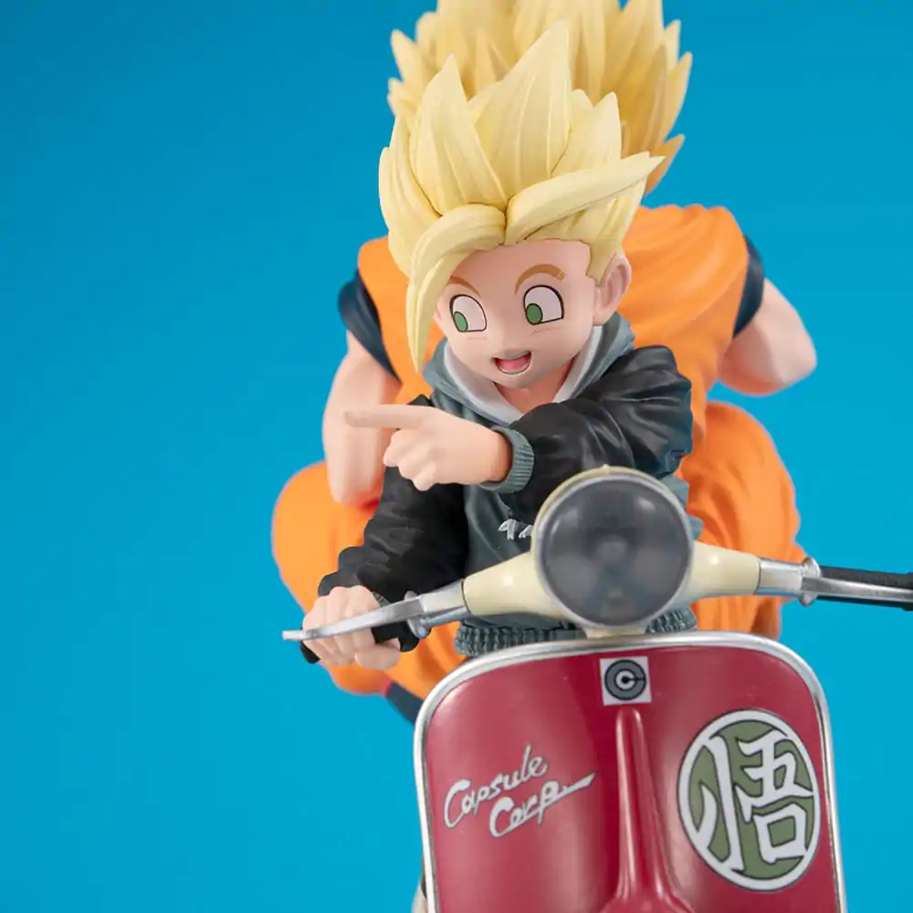 Dragonball Z 05 Desktop Real McCoy PVC Diorama Super Saiyan Son Goku & Super Saiyan Son Gohan & Motorbike 16 cm Produktfoto