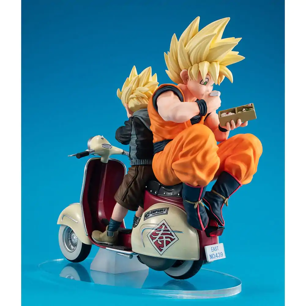 Dragonball Z 05 Desktop Real McCoy PVC Diorama Super Saiyan Son Goku & Super Saiyan Son Gohan & Motorbike 16 cm Produktfoto