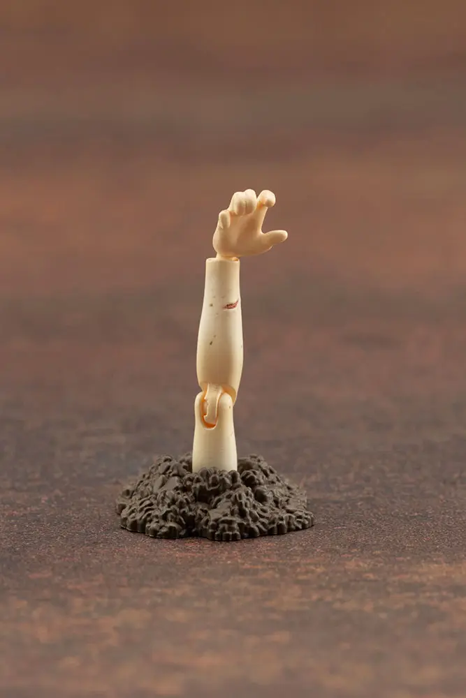 End of Heroes Plastic Model Kit 1/24 Zombinoid Wretched Girl 7 cm Produktfoto