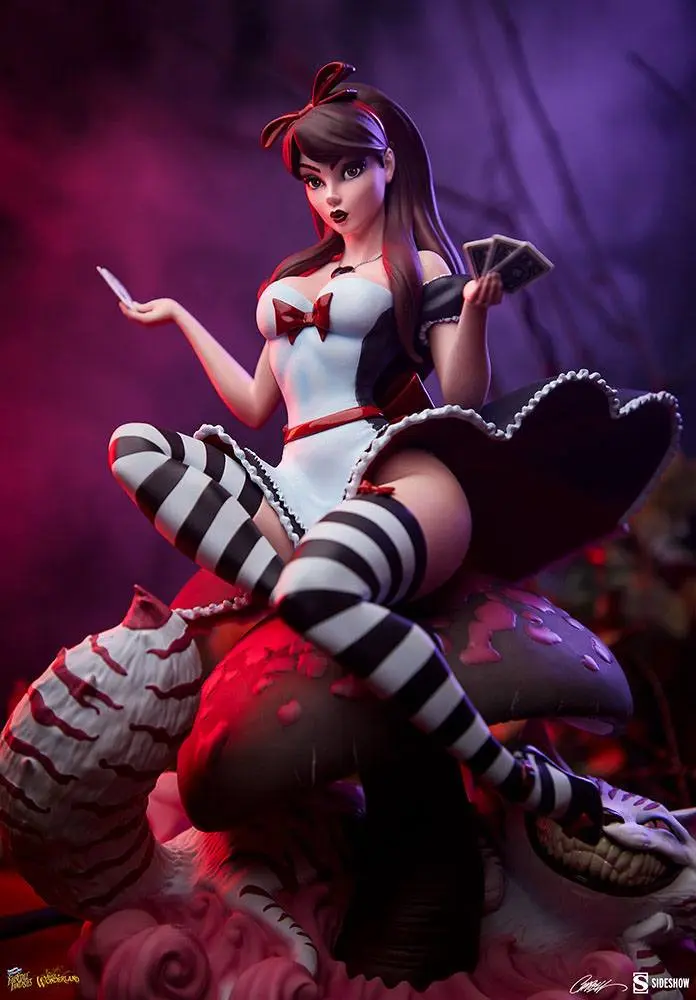 Fairytale Fantasies Collection Statue Alice in Wonderland Game of Hearts Edition 34 cm Produktfoto