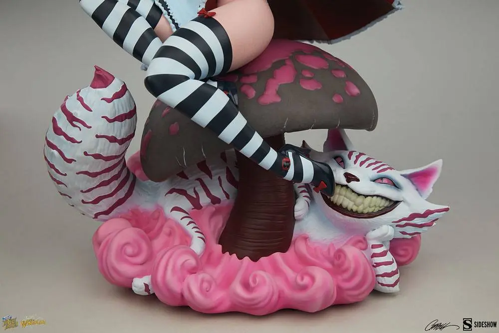 Fairytale Fantasies Collection Statue Alice in Wonderland Game of Hearts Edition 34 cm Produktfoto