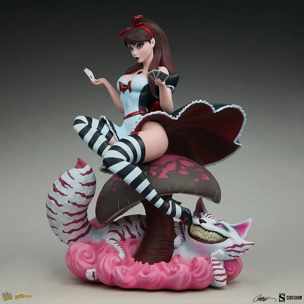 Fairytale Fantasies Collection Statue Alice in Wonderland Game of Hearts Edition 34 cm Produktfoto