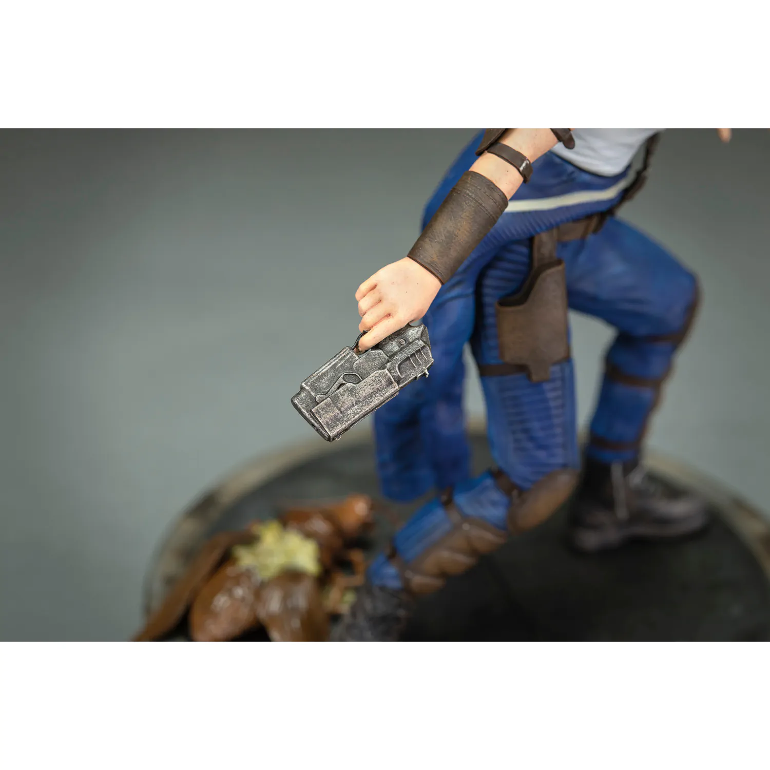 Fallout PVC Statue Lucy 18 cm Produktfoto
