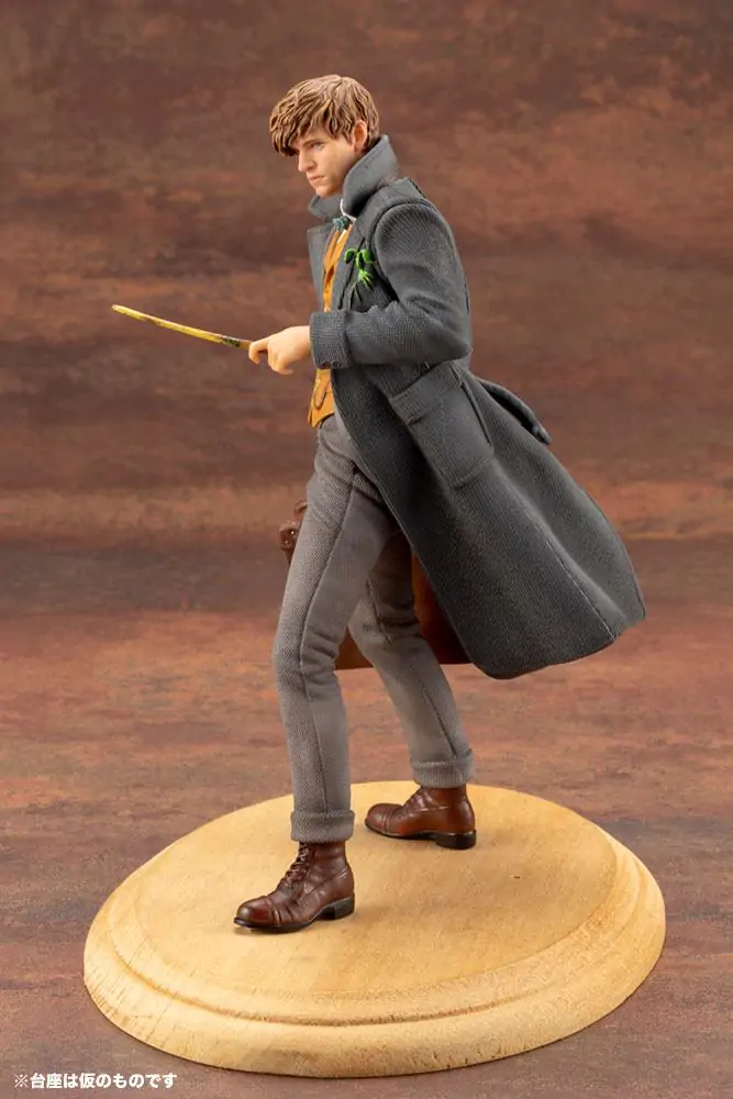 Phantastische Tierwesen 2 ARTFX+ Statue 1/10 Newt Scamander 18 cm termékfotó