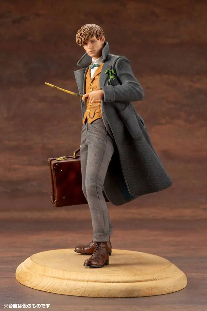 Phantastische Tierwesen 2 ARTFX+ Statue 1/10 Newt Scamander 18 cm termékfotó