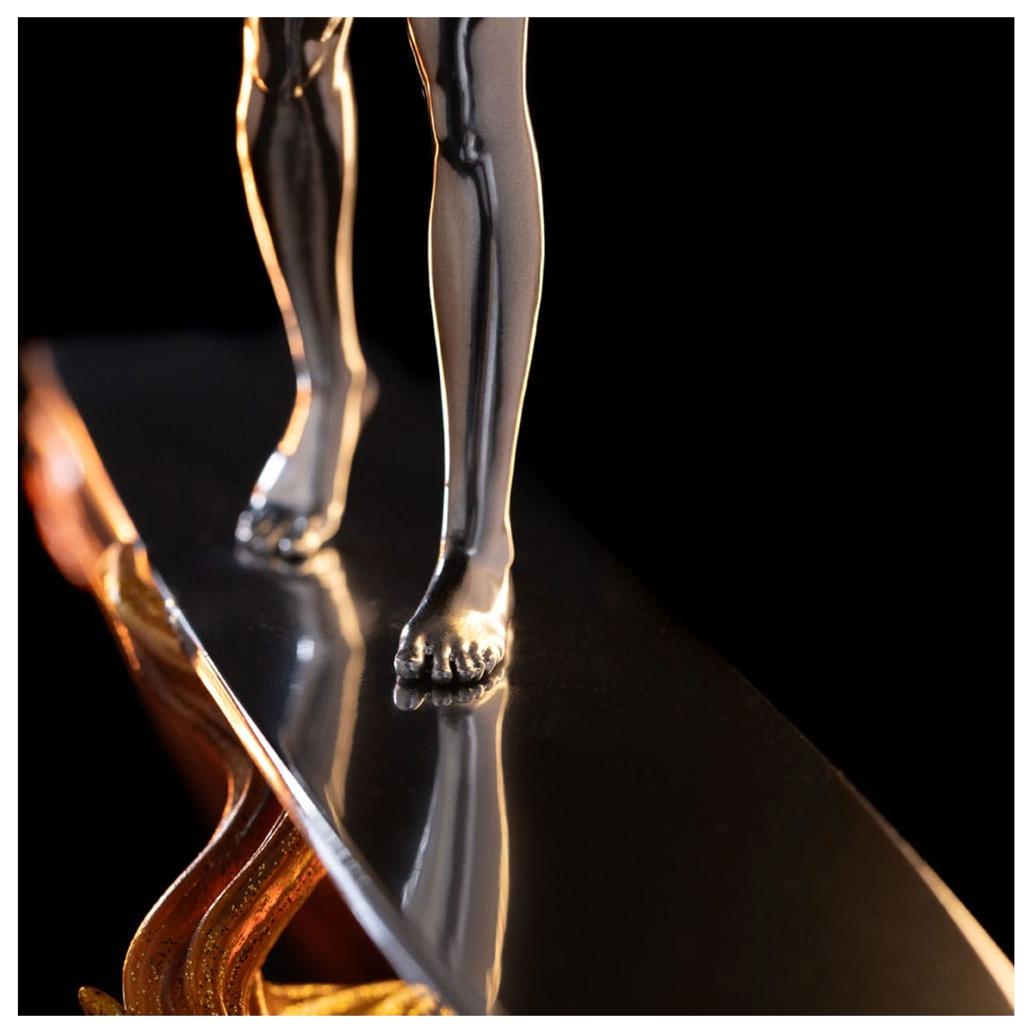 Fantastic Four Art Scale Statue 1/10 Silver Surfer 27 Zentimeter Produktfoto