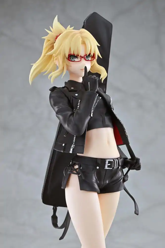 Fate/Apocrypha PVC Statue 1/7 Red Saber (Mordred) Original Glasses Model Ver. 22 cm termékfotó