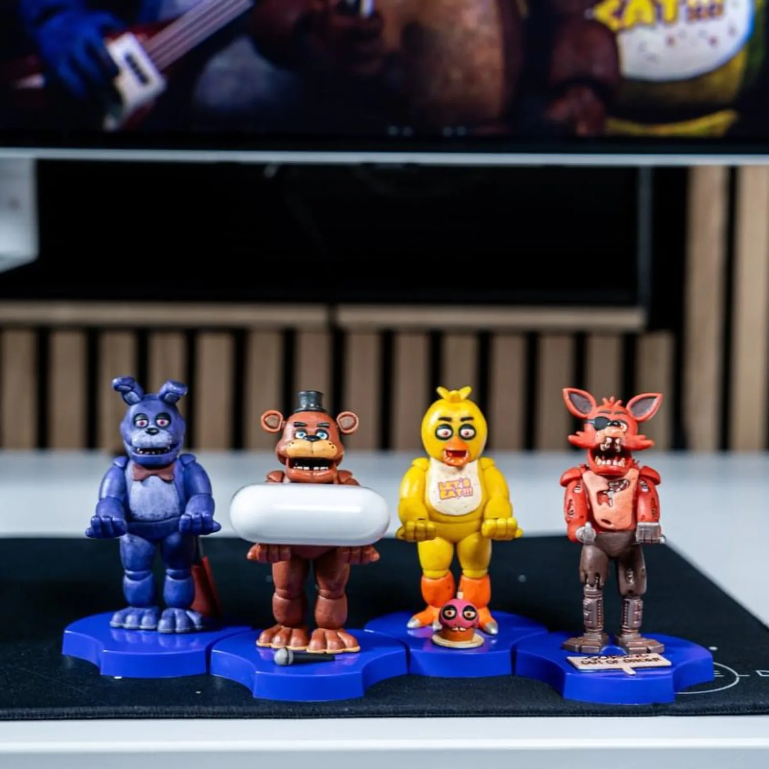 Five Nights at Freddy's Chica Holdems Cable Guys Mini Gerätehalter und Handyständer Produktfoto