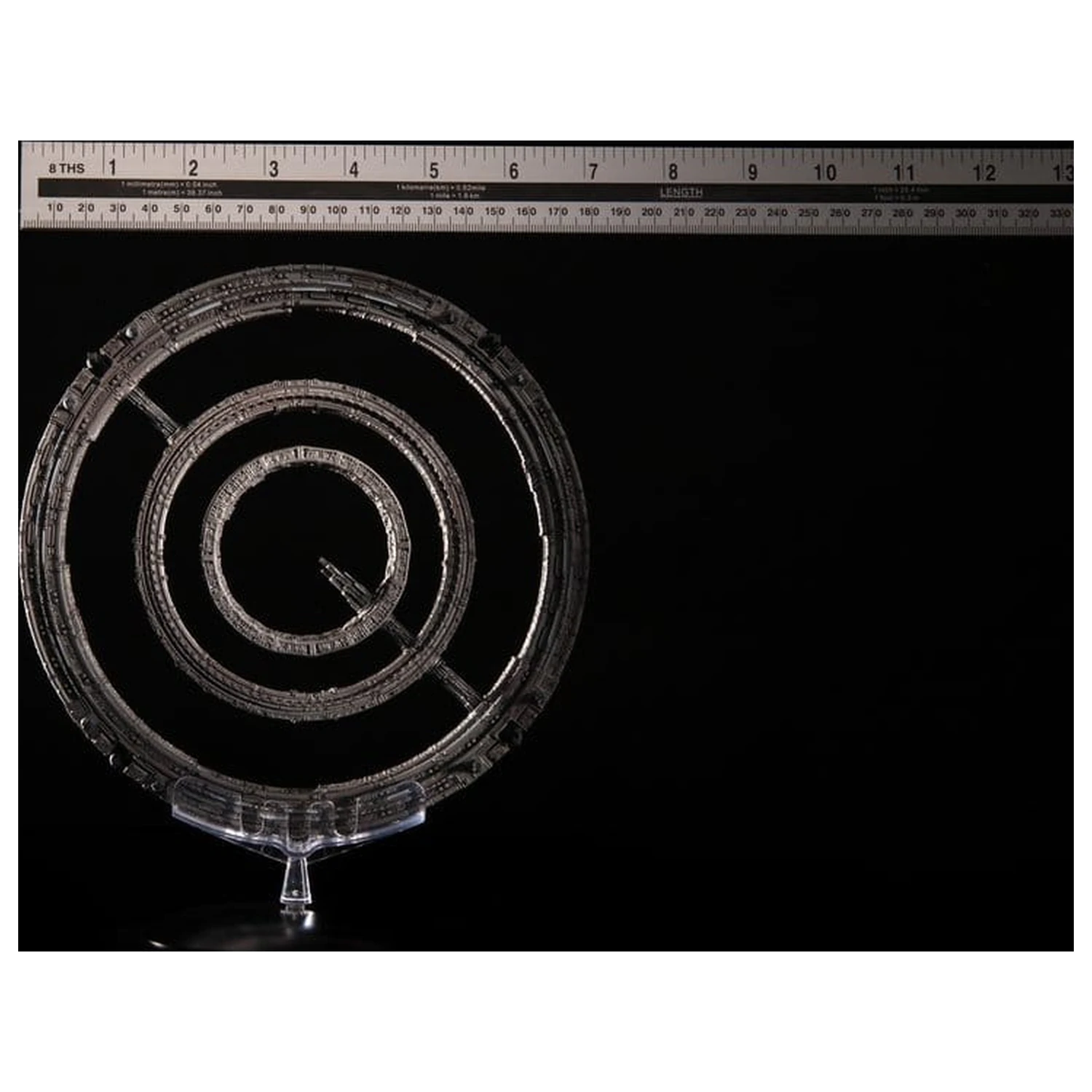 Foundation Druckguss The Invictus Spaceship 20 cm Produktfoto