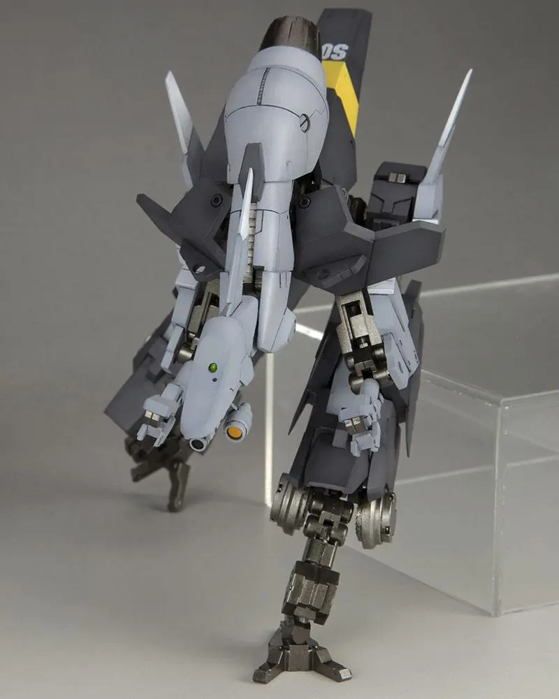 Frame Arms Plastic Model Kit 1/100 NSG-25y STRAUSS 15 cm Produktfoto