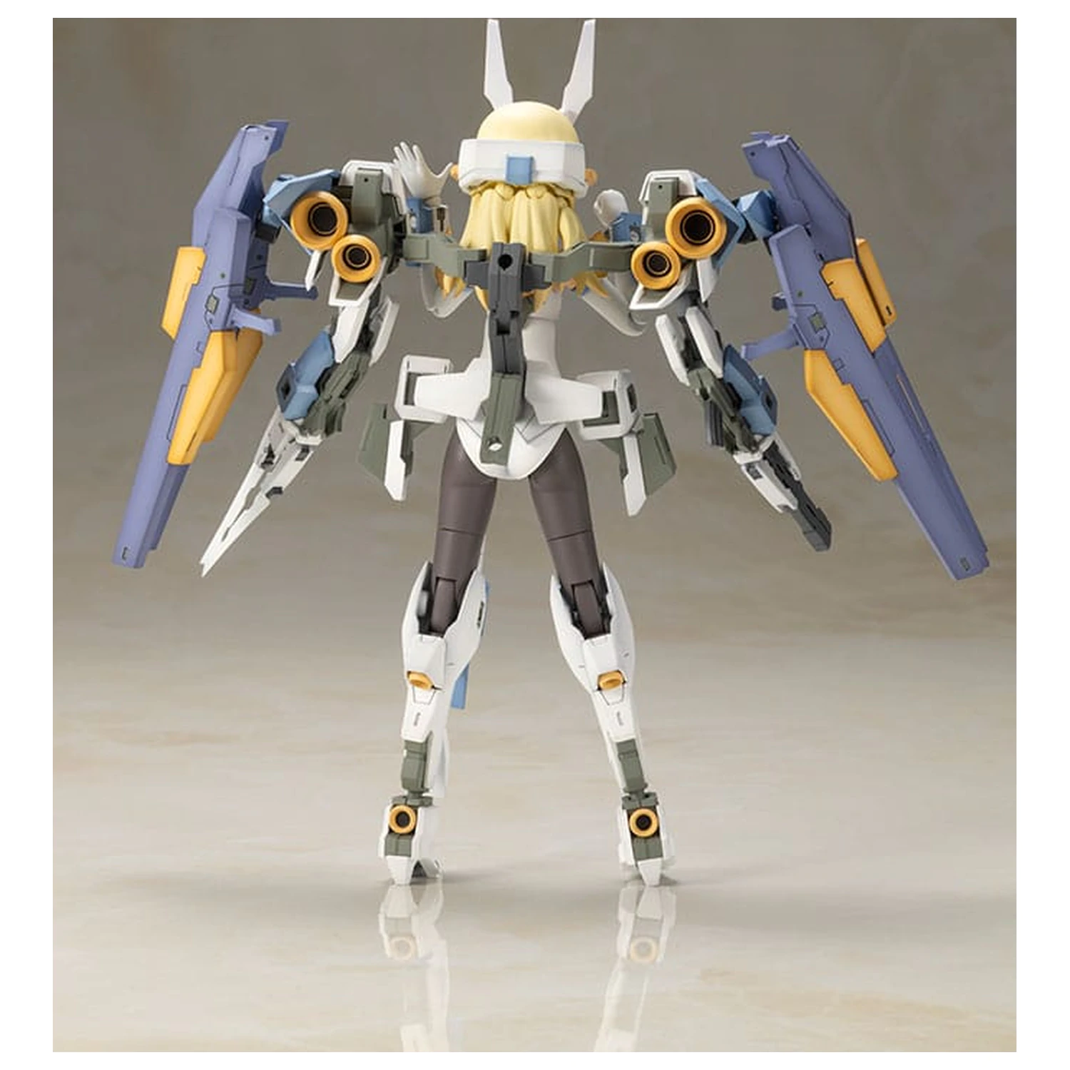 Frame Arms Girl Kunststoff Modellbausatz Baselard mit Exosuit Baselard 19 cm Produktfoto