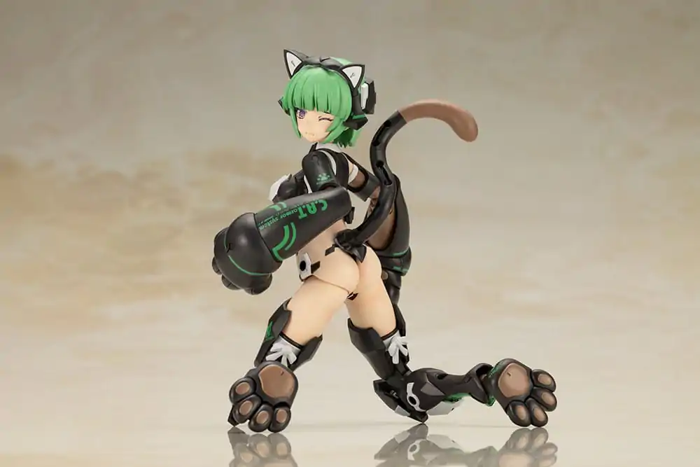 Frame Arms Girl Plastic Model Kit Magatsuki Cat Armor Ver. 16 cm termékfotó