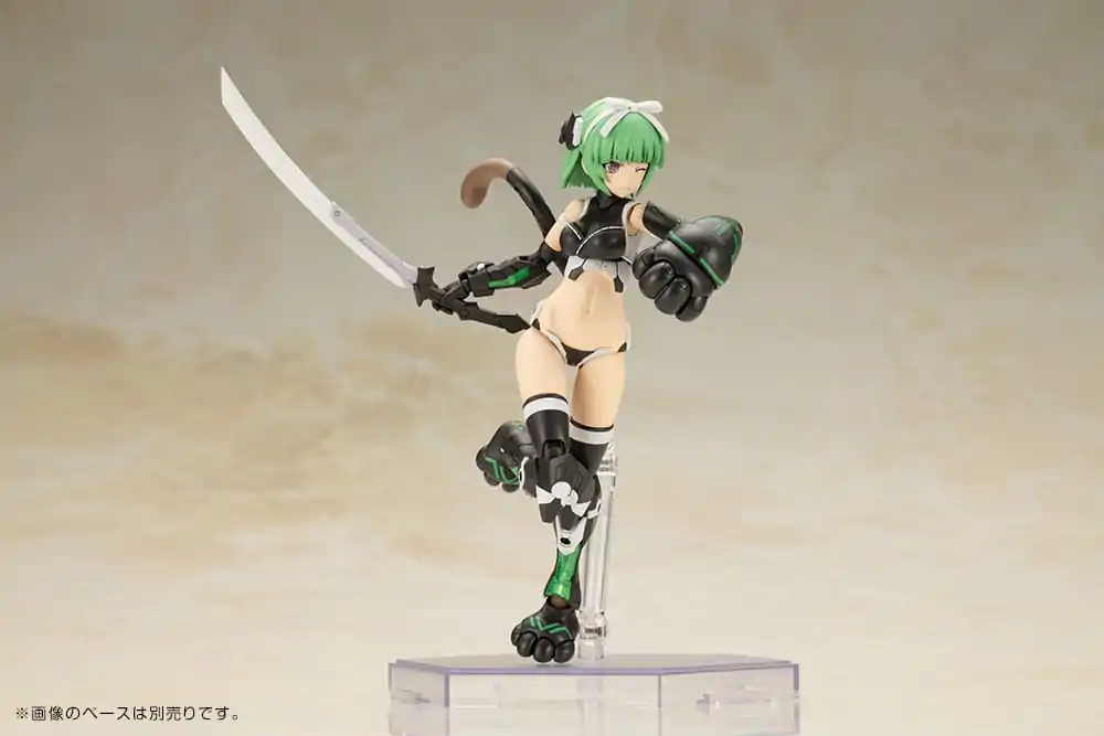 Frame Arms Girl Plastic Model Kit Magatsuki Cat Armor Ver. 16 cm termékfotó