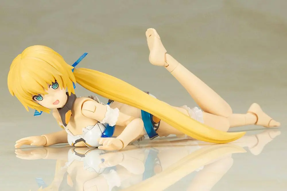 Frame Arms Girl PVC Statue Hresvelgr=Ater Summer Vacation Ver. 15 cm Produktfoto