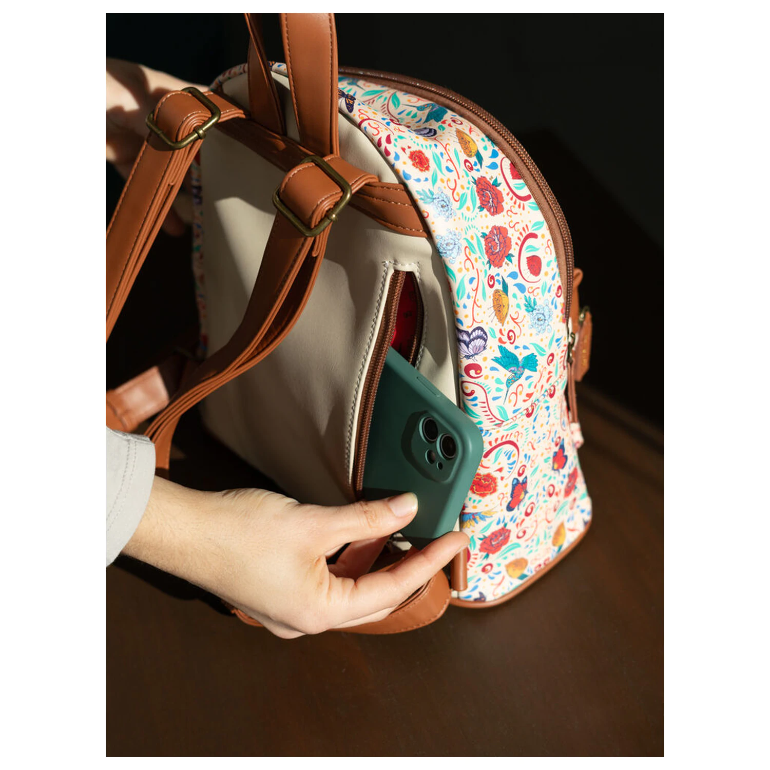 Frida Kahlo Long Live Life Rucksack 27cm Produktfoto