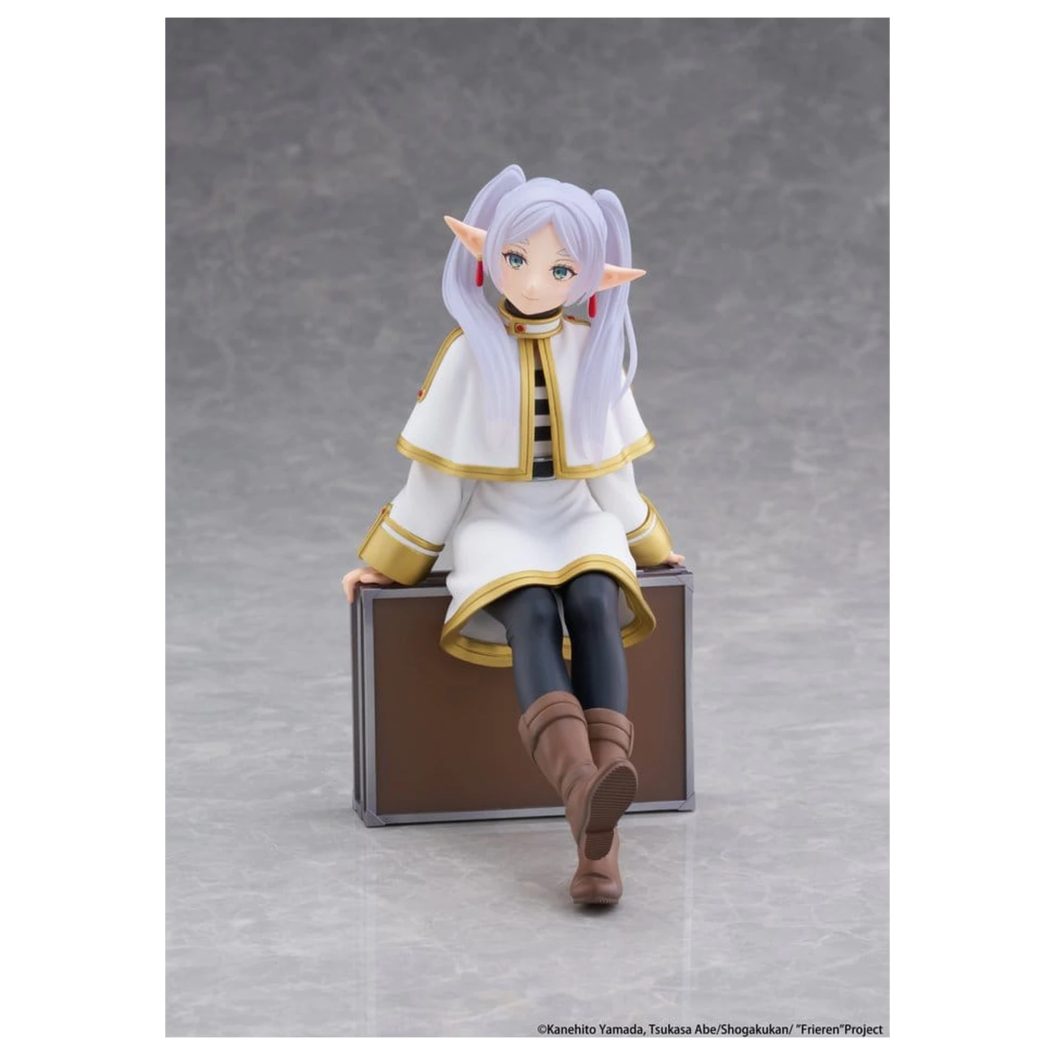 Frieren: Beyond Journey's End PVC Figur Desktop niedliche Frieren (Trunk Case Ver.) Neuauflage 13 cm Produktfoto
