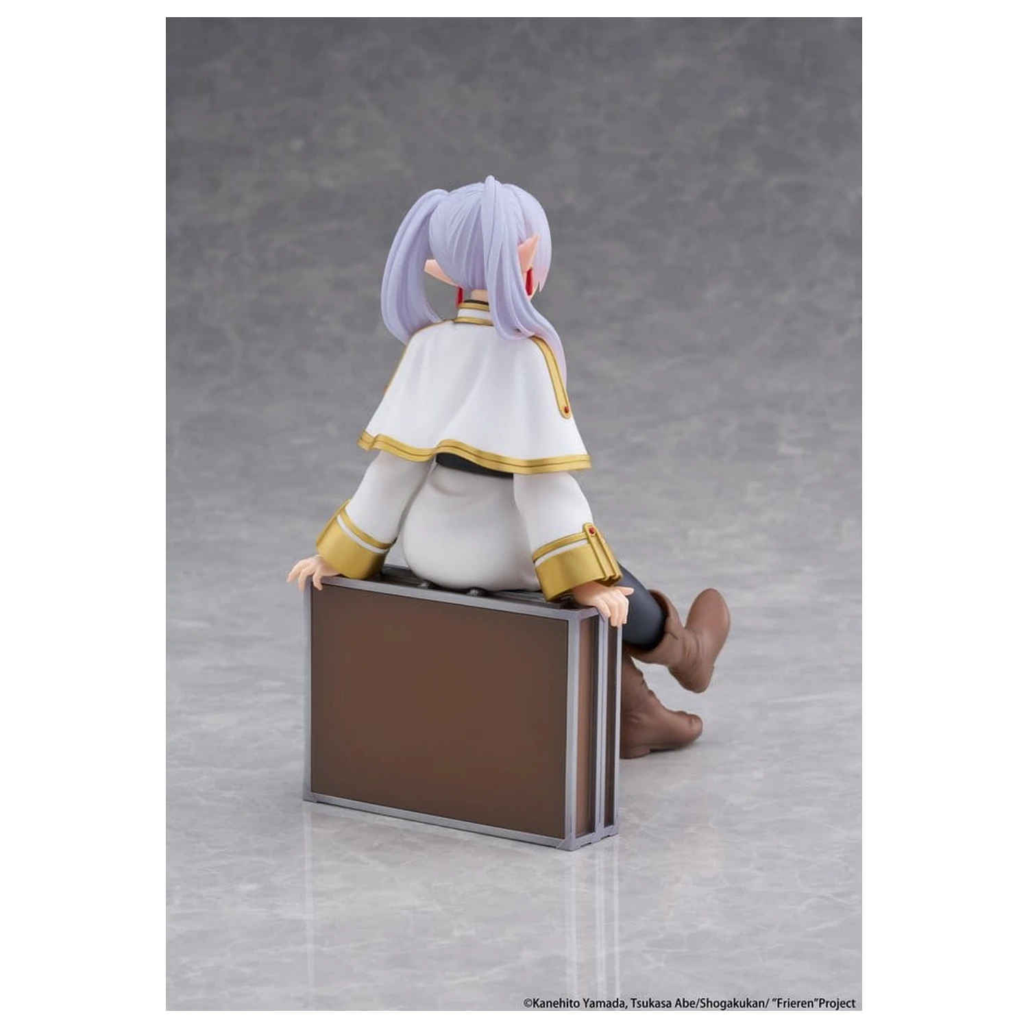 Frieren: Beyond Journey's End PVC Figur Desktop niedliche Frieren (Trunk Case Ver.) Neuauflage 13 cm Produktfoto