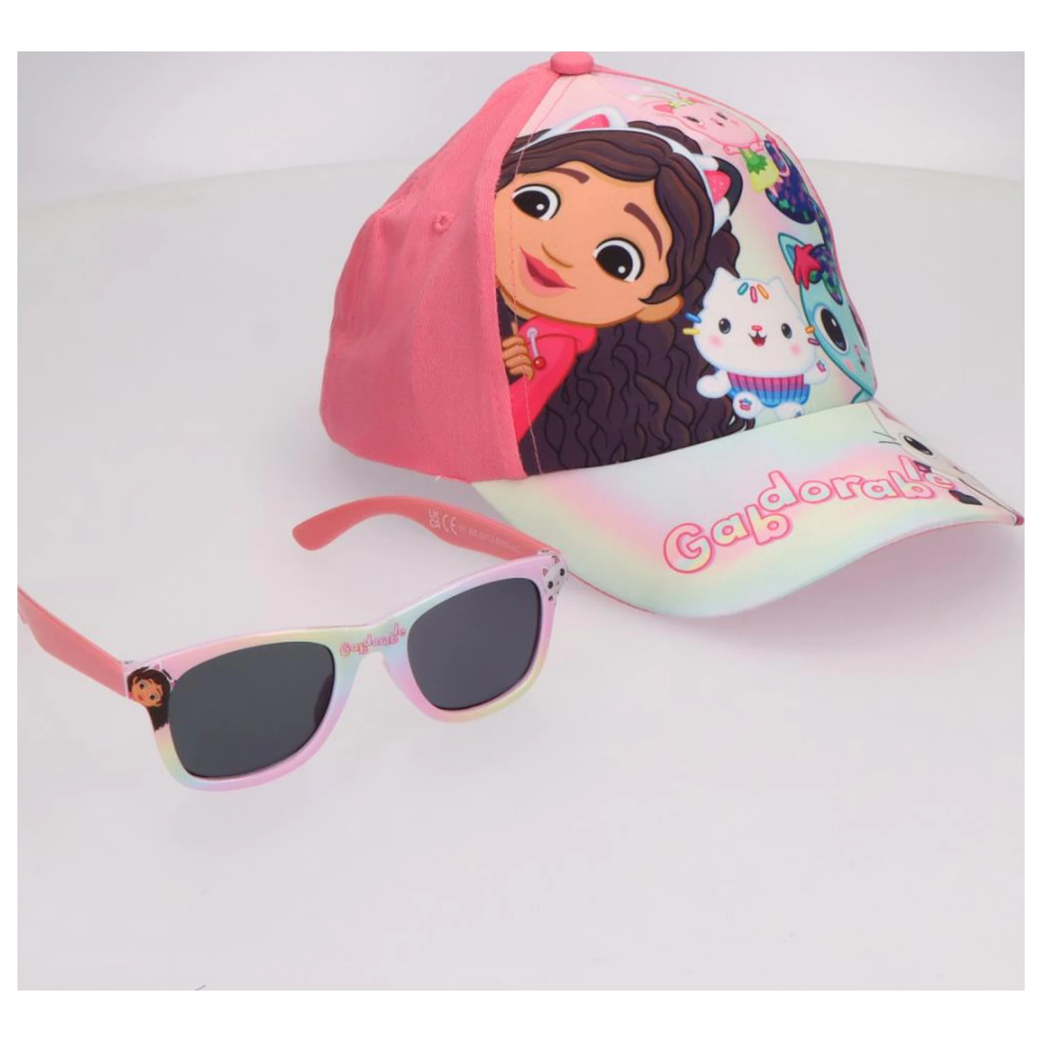 Gabi's Dollhouse Gabdorable Sonnenbrillen und Baseballkappe Set Produktfoto