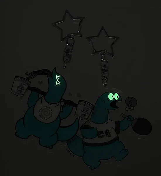 Gal & Dino GoodSmile Moment Schlüsselanhänger Glow-in-the-Dark Javelin Throwing 8 cm Produktfoto