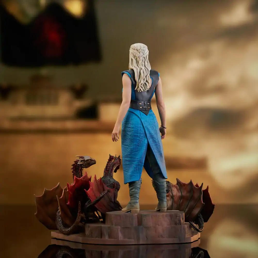 Game of Thrones Deluxe Gallery PVC Statue Daenerys Targaryen 24 cm termékfotó