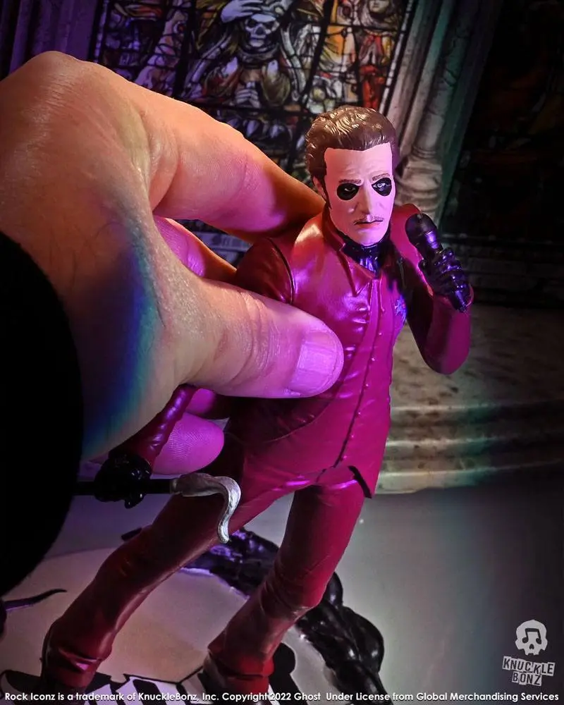 Ghost Rock Iconz Statue Cardinal Copia Red Tuxedo (Variant) 23 cm Produktfoto