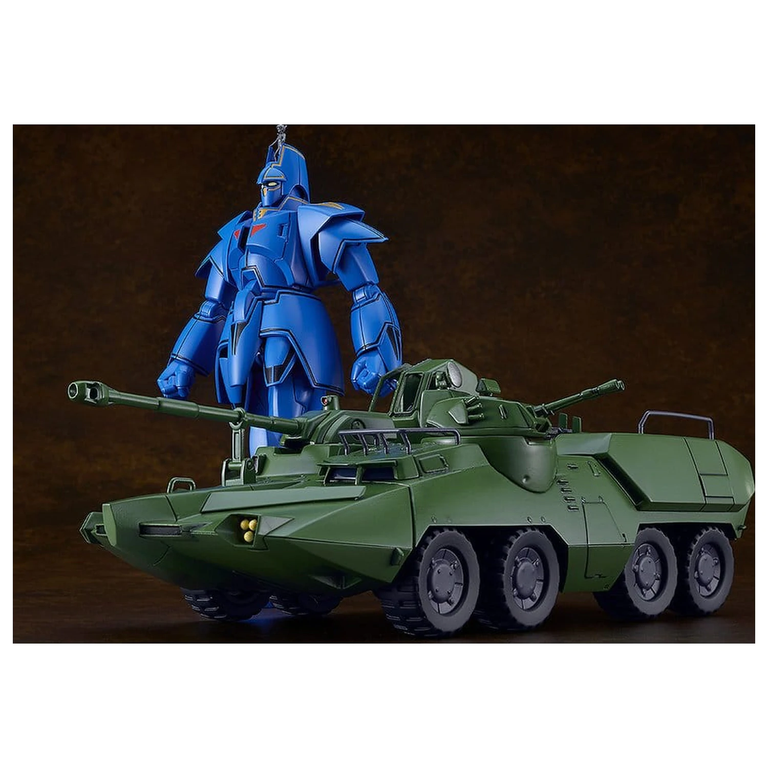 Giant Gorg Moderoid Plastik Modell Bausatz Trägerfahrzeug 23 cm Produktfoto