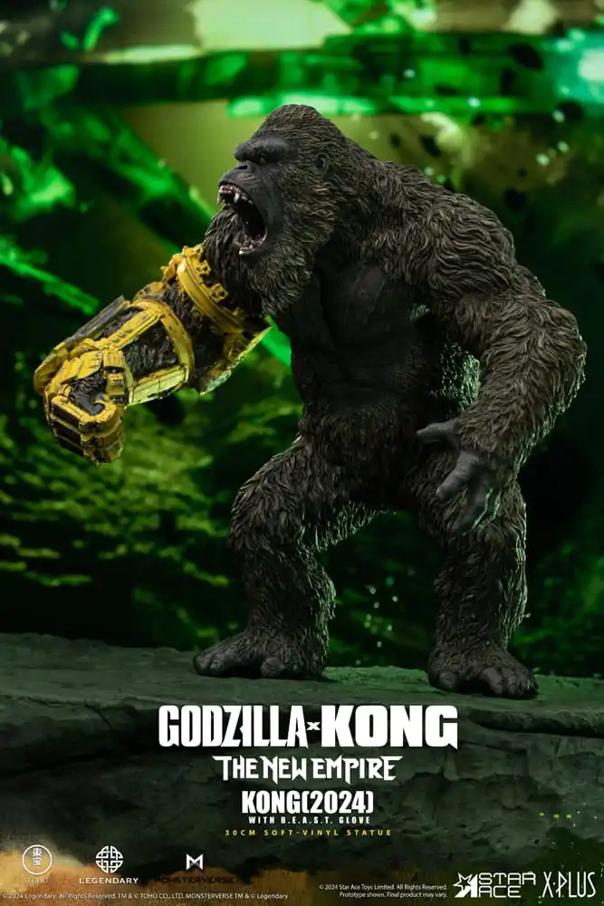 Godzilla vs. Kong: The New Empire Soft Vinyl Statue Kong with B.E.A.S.T. Glove 30 cm termékfotó