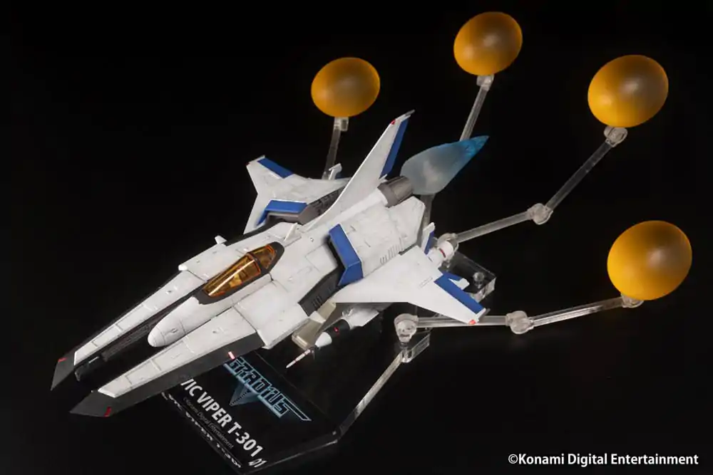 Gradius V Plastic Kit 1/144 VIC VIPER T-301 Peinted Finished 14 cm Produktfoto