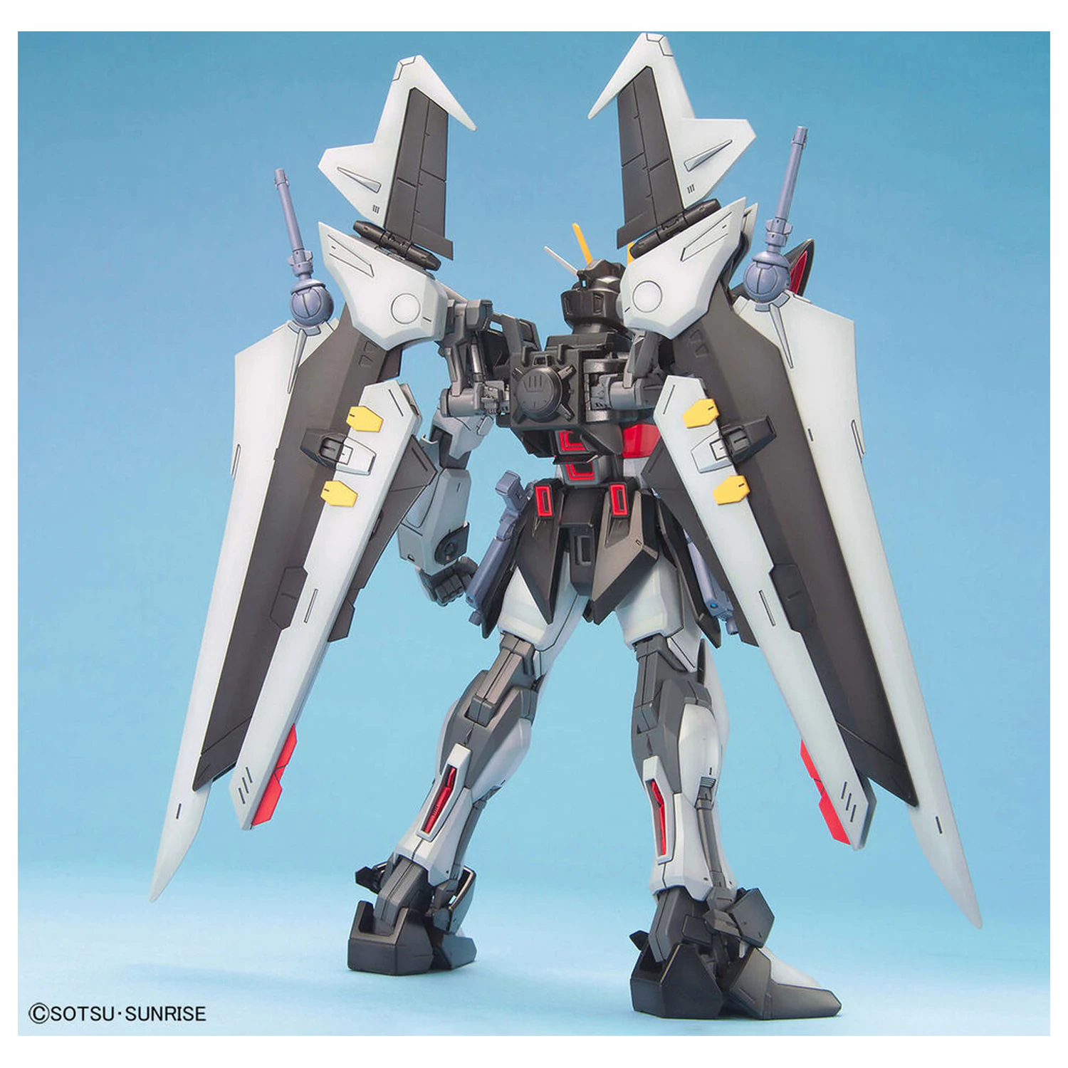 Modellbausatz MG 1/100 Strike Noir Gundam Produktfoto
