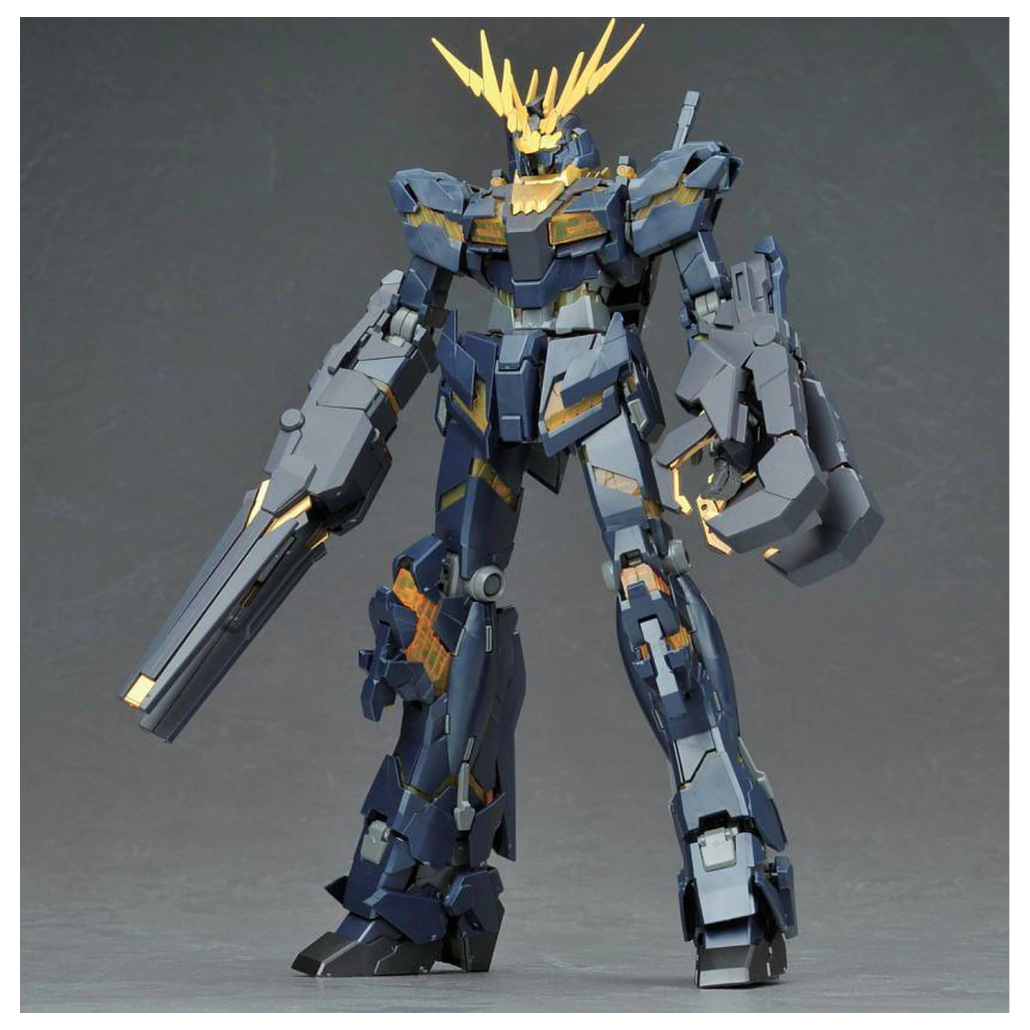 Gundam Modellbausatz Master Grade Unicorn Gundam 02 Banshee 18 cm Produktfoto