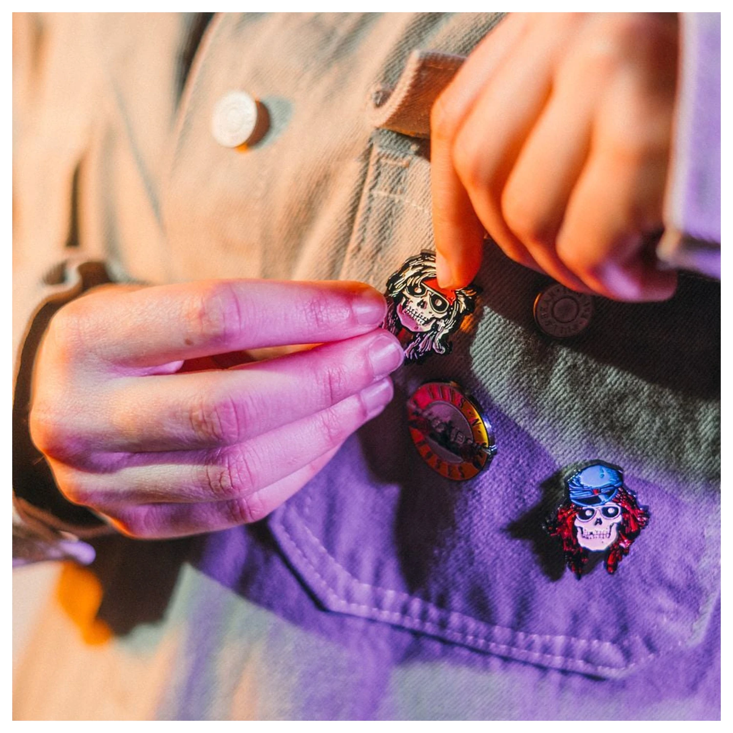Guns N Roses Set von 4 Pins Produktfoto