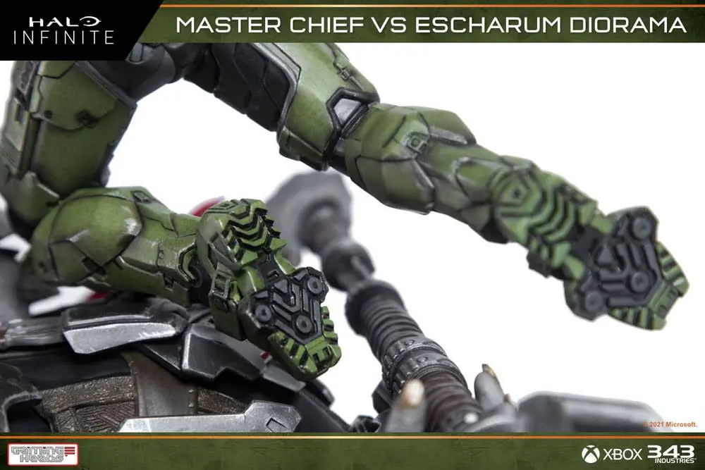 Halo: Infinite Statue 1/8 Master Chief vs. Escharum 31 cm Produktfoto