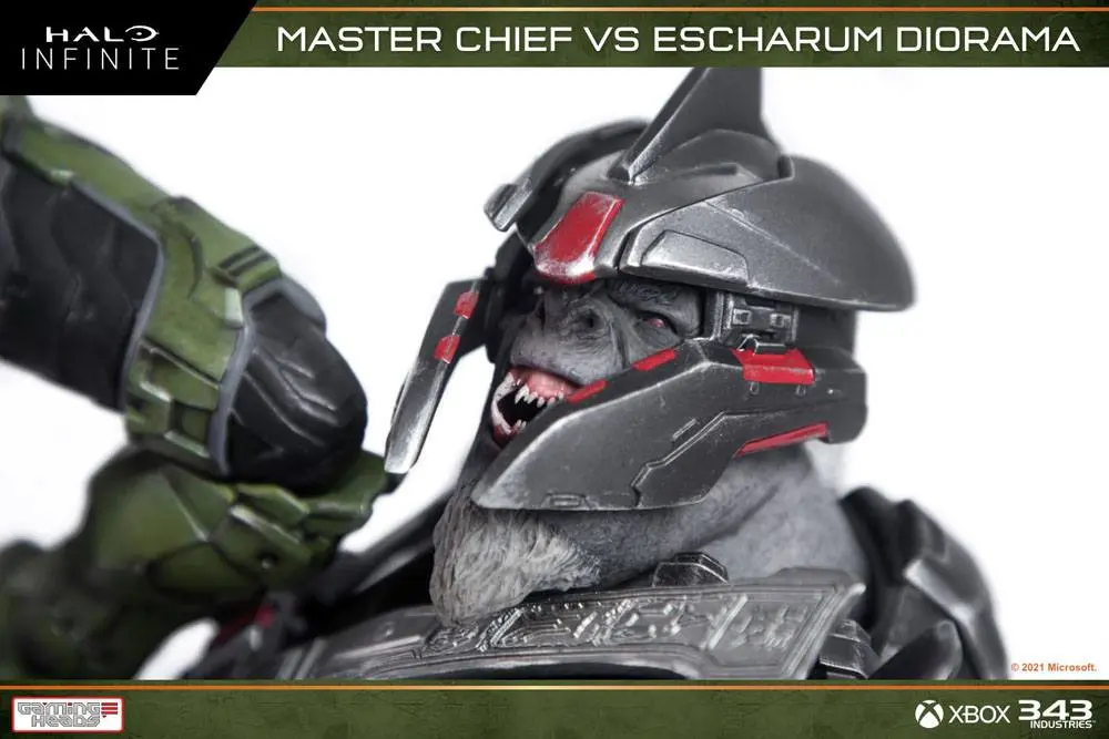 Halo: Infinite Statue 1/8 Master Chief vs. Escharum 31 cm Produktfoto