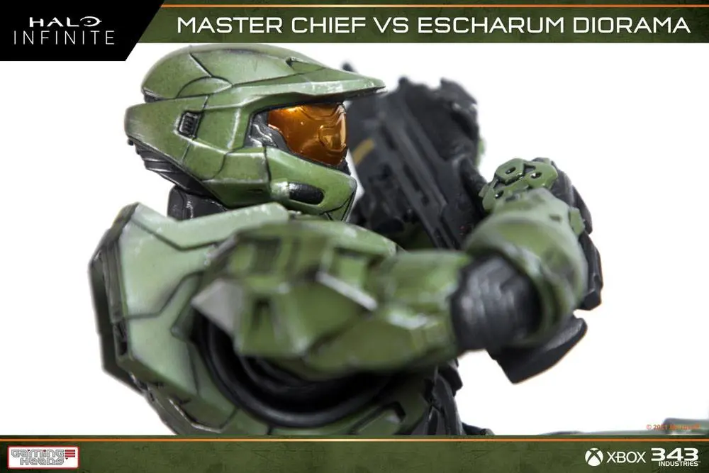 Halo: Infinite Statue 1/8 Master Chief vs. Escharum 31 cm Produktfoto