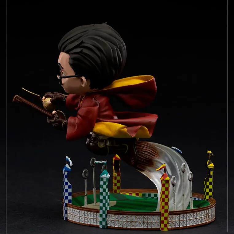 Harry Potter Mini Co. Illusion PVC Figur Harry Potter at the Quidditch Match 13 cm Produktfoto