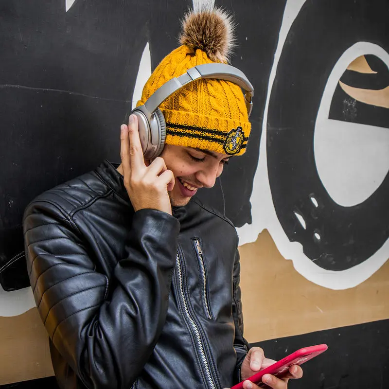 Harry Potter Pom-Pom Beanie Hufflepuff Produktfoto