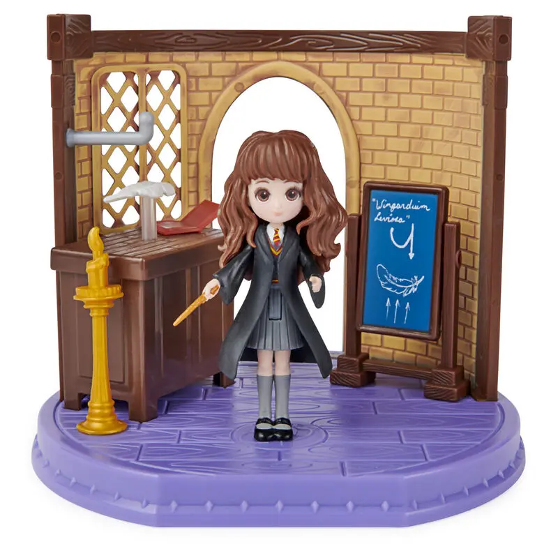 Harry Potter Magic Enchantments Classroom + Hermione Figur 5cm termékfotó