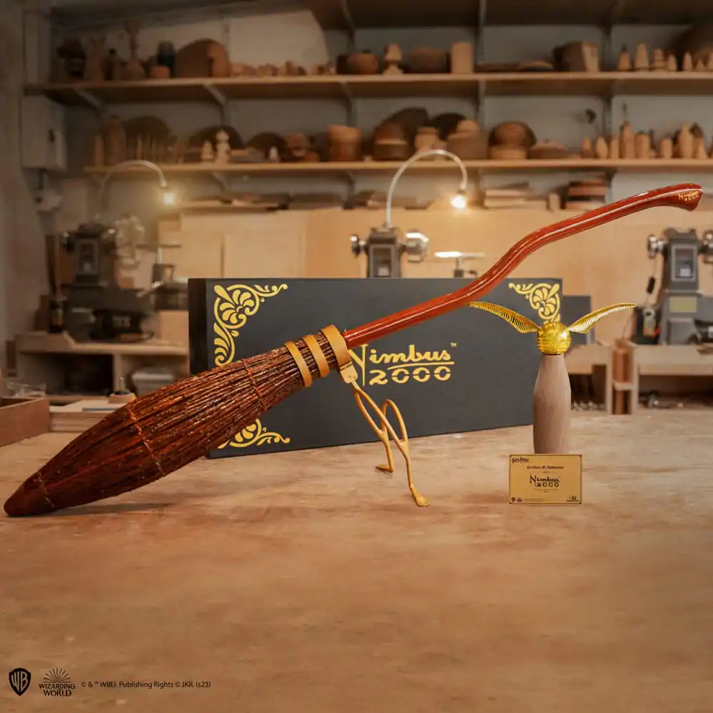 Harry Potter Replik 1/1 Nimbus 2000 Junior Zauberbesen termékfotó