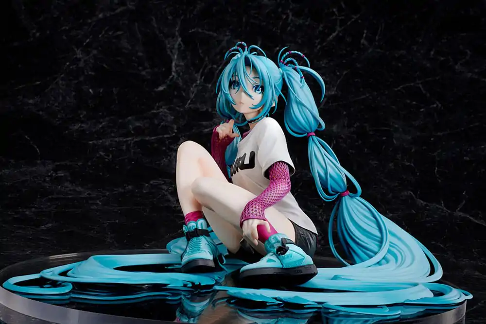 Hatsune Miku Statue 1/4 Yoneyama Mai The Latest Street Style "Cute" Limited Edition 17 cm termékfotó