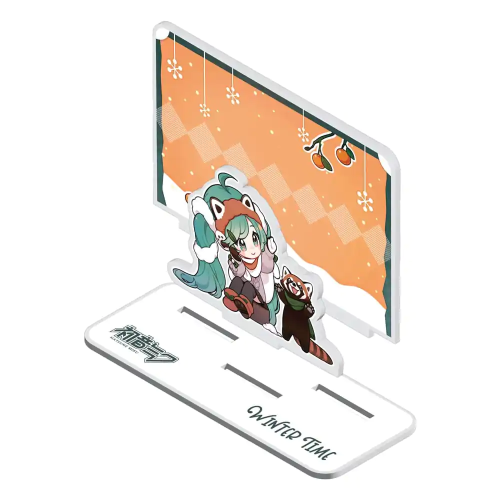 Hatsune Miku Acryl Figur Standee Miku und Roter Panda (Winter Time) 11 cm Produktfoto