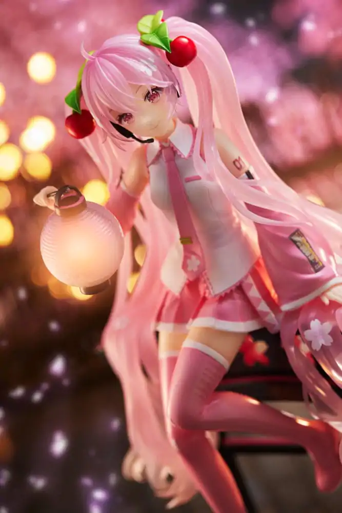 Hatsune Miku AMP PVC Statue Sakura Miku Lantern Ver. Reissue 20 cm Produktfoto