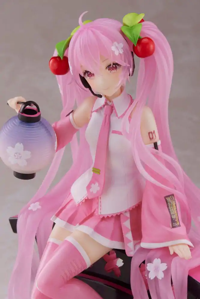 Hatsune Miku AMP PVC Statue Sakura Miku Lantern Ver. Reissue 20 cm Produktfoto